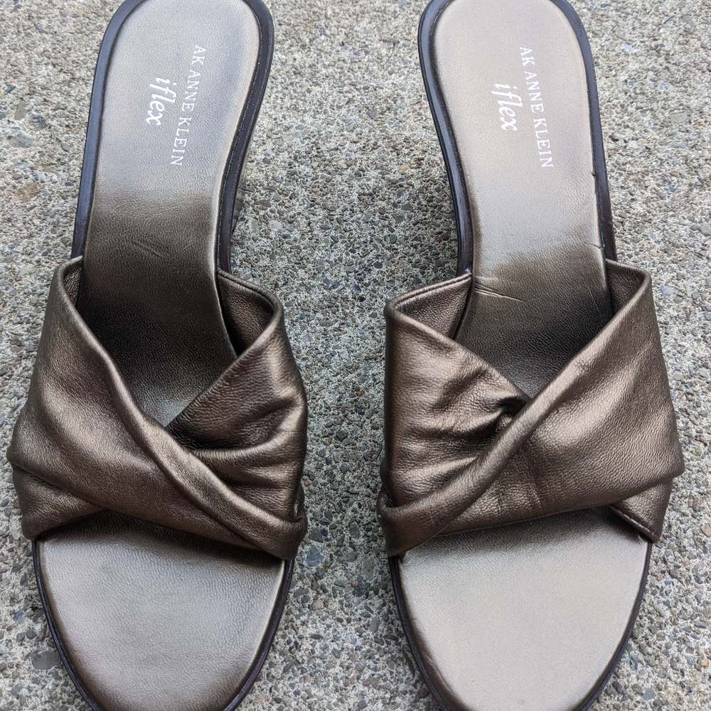 Anne Klein I Flex Copper Leather Sandals Size 8.5